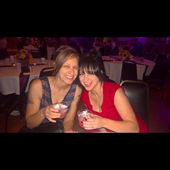 Meet your Posher, Erin - Picture 1 of 1